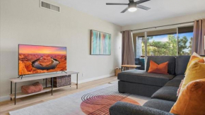 Modern and Sophisticated Old Town Scottsdale Gem
